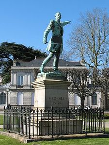 270px-Statue Mellinet
