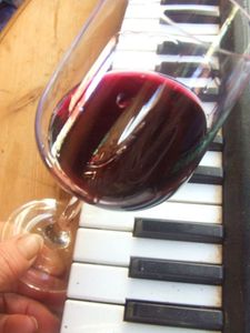 wein und Piano