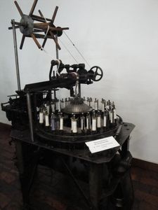 machine de fabrication de la dentelle aux fuseaux 1920