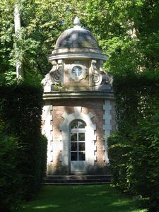 Chateau de Groussay 24