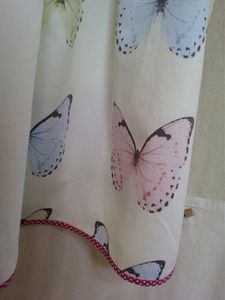 11 08 robe papillons 4