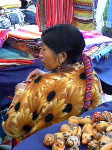 1--43--la-tresse-des-femmes-Otavalo.JPG