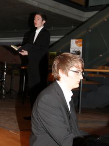gymnasiumVHKammerkonzert 20 Philipp Ehinger Gesang Fabian G