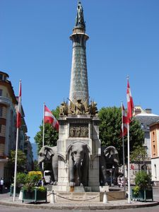 LA-FONTAINE-DES-ELEPHANTS.jpg