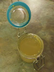 shampoing-sec-chv-grac-a-l-ortie--5-.JPG