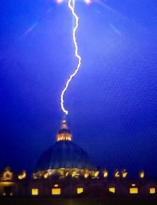 Stormy-Wheather-on-Capitol.JPG
