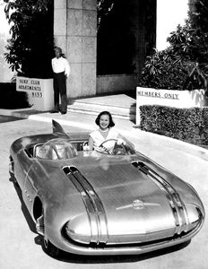 1956 Pontiac Club de Mer Dream Car 09