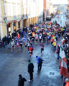 Maratona di Crevalcore - Memorial 7 gennaio 2005 (1^ ed.). Soddisfacente il bilancio di questa prima edizione Crevalcore-2012-a.jpg