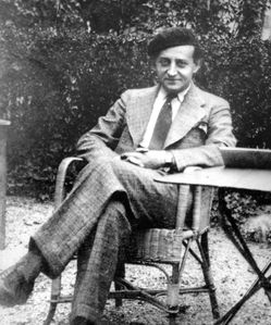 andre-malraux-beret.jpg