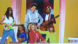 Twin-Twin-Les-chansons-d-abord-eurov-006.JPG