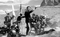 Le-massacre-de-Fort-Apache---Henry-Fonda.jpg