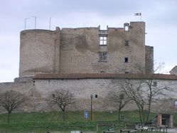 CHATEAU-DE-MONTROND-LES-BAINS.jpg