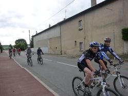 PAR-MONTS-ET-PAR-VEAUCHE-2011-029.jpg