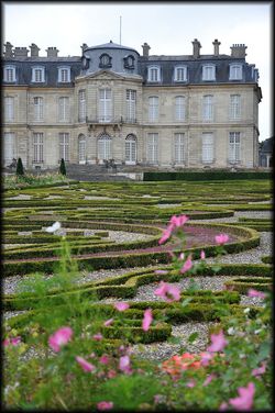 Chateau-Champs-sur-Marne-6a.jpg
