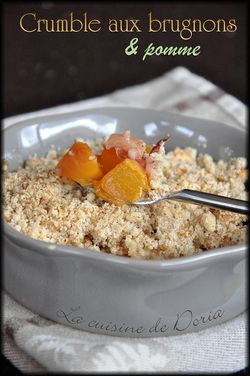 Crumble-aux-brugnons-1a.jpg