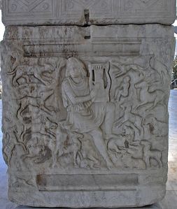 507px-THAM-Calydon sarcophagus Orpheus