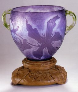 Daum - Vase à décor de clématites - 1897402