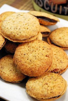 Galletas de avellana rellenas de chocolate (33)