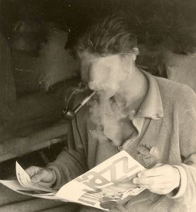 lecteur-a-la-pipe.jpeg