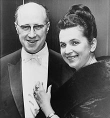 _Rostropovich_et_Galina_Vishnevskaya.jpg