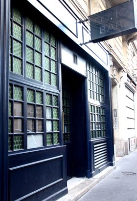 bar le glass rue frochot candelaria