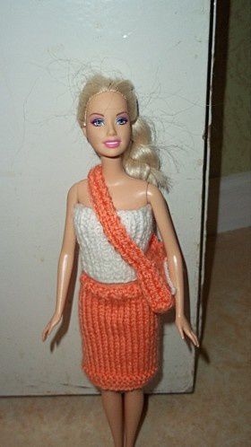 Tenue_barbie_tricotdamandine3-de-christelle-bullesdansleven.jpg