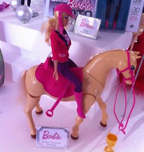 cheval barbie 2012