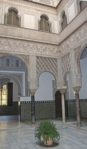 patio de las muñecas alcazar