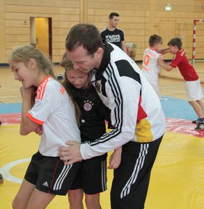 Showtraining 03 Ringen Leipold 3 mit Schuelerin Pa-Kopie-1