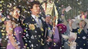 Sherlock S3X02 Signe des 3 sortie église BlgOuvert