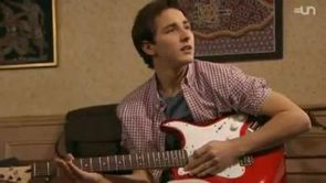 Jonas-guitare.jpg