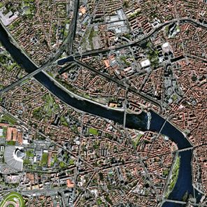 Spot 5 - Toulouse - 2005 - Extrait Garonne Ponts Jumeaux Ze