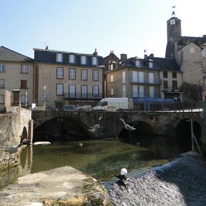 38 Canourgue oiseaux pierre4