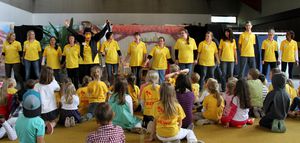 Segnung 06 Theater 01