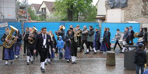 Maibaumaufstellung 01