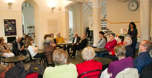 LesungVerbrannteBuecher-06-Homaira-Mansury-2.jpg