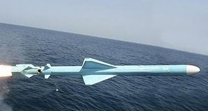 Le missile iranien mer-mer Nour a une portée de 100km