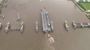 Hms Ocean Londres Ecluse source bbcimg.co.uk