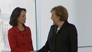 tf1-lci-election-presidentielle-2007-segolene-royal-et-ange.jpg