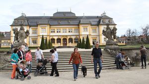 FruehlinginVHH 01 Hofgarten 01a