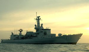 F931-Louise-Marie--a-Karel-Doorman-class-frigate.jpg