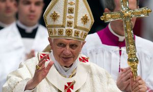 Pope-Benedict-XVI-008
