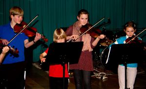 weihnachtsschuelerkonzert-20-Streicherensemble-3-Kopie-1.jpg