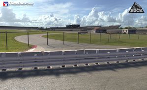 iracing_rockingham_7.jpg