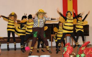 KinderfaschingVCC 03 programm 2 Bienenschautanz 2