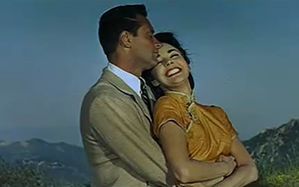 La-Colline-de-l-adieu---William-Holden-et-Jennifer-Jones-1.jpg