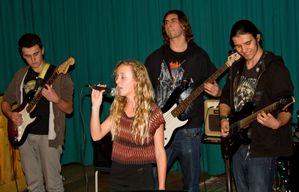 Weihnachtskonzert2012SMSV-12-Rockband-00.jpg