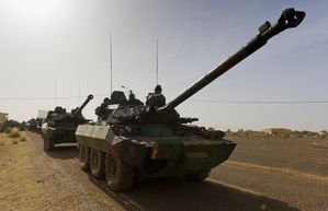 Engagement d’un escadron blindé AMX 10RC de Niamey à Ga