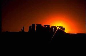 stonehenge-sun.jpg