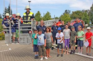 Feuerwehr01Drehleiterfahren